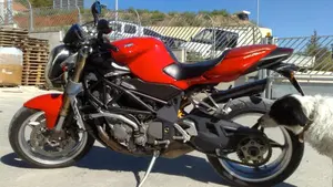 MV Agusta Brutale 750 S (2002 - 06)  (4)