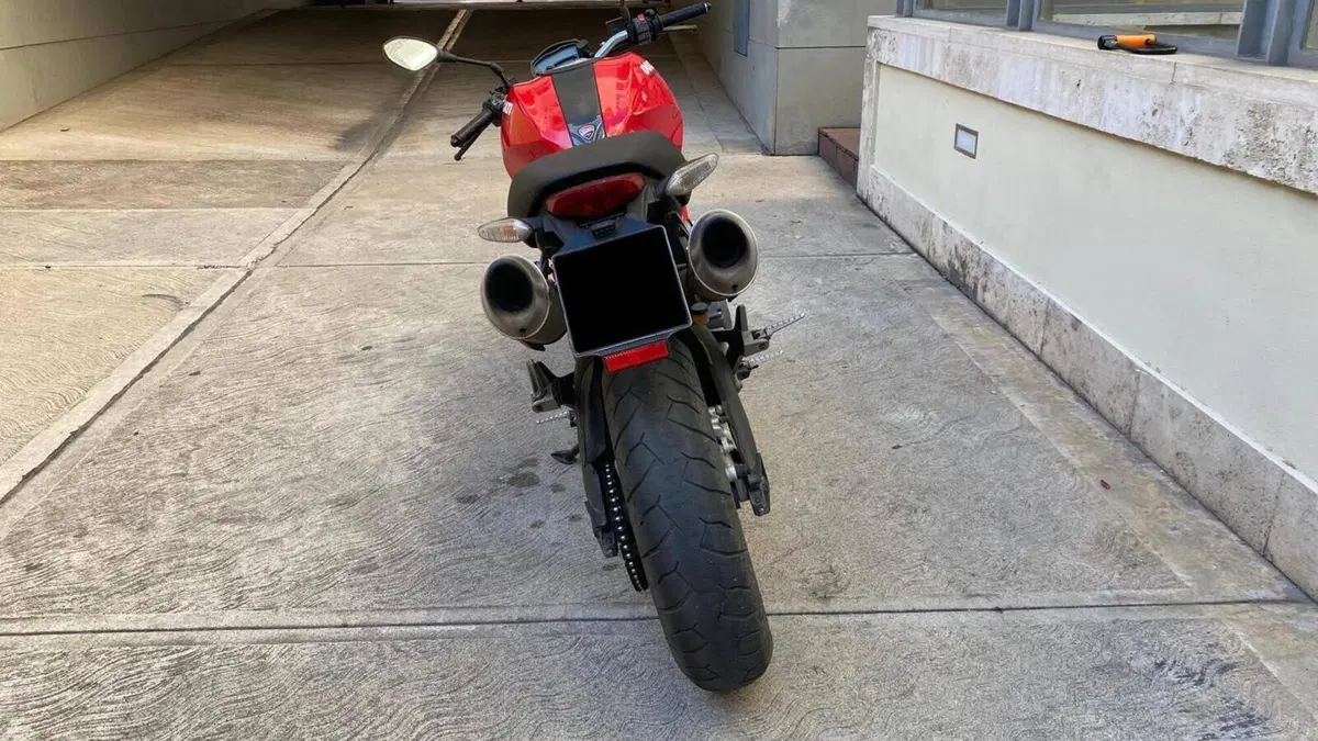 Ducati Monster 696 (2008 - 13)  (6)
