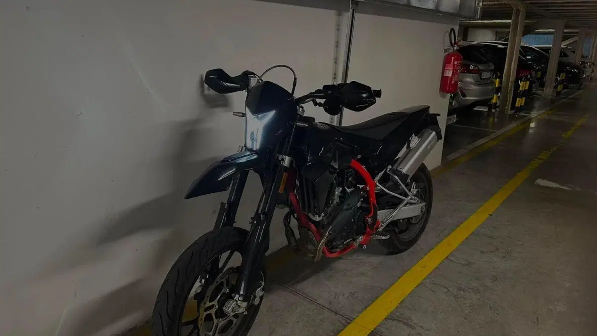 Swm SM 125 R (2025 - 26) 