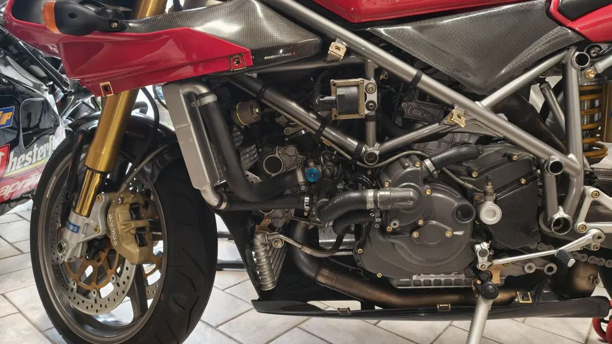 Ducati 996 R (2001)  (8)