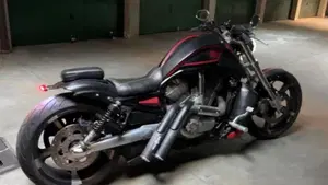 Harley-Davidson 1250 V-Rod Muscle (2009 - 17) - VRSCF  (6)