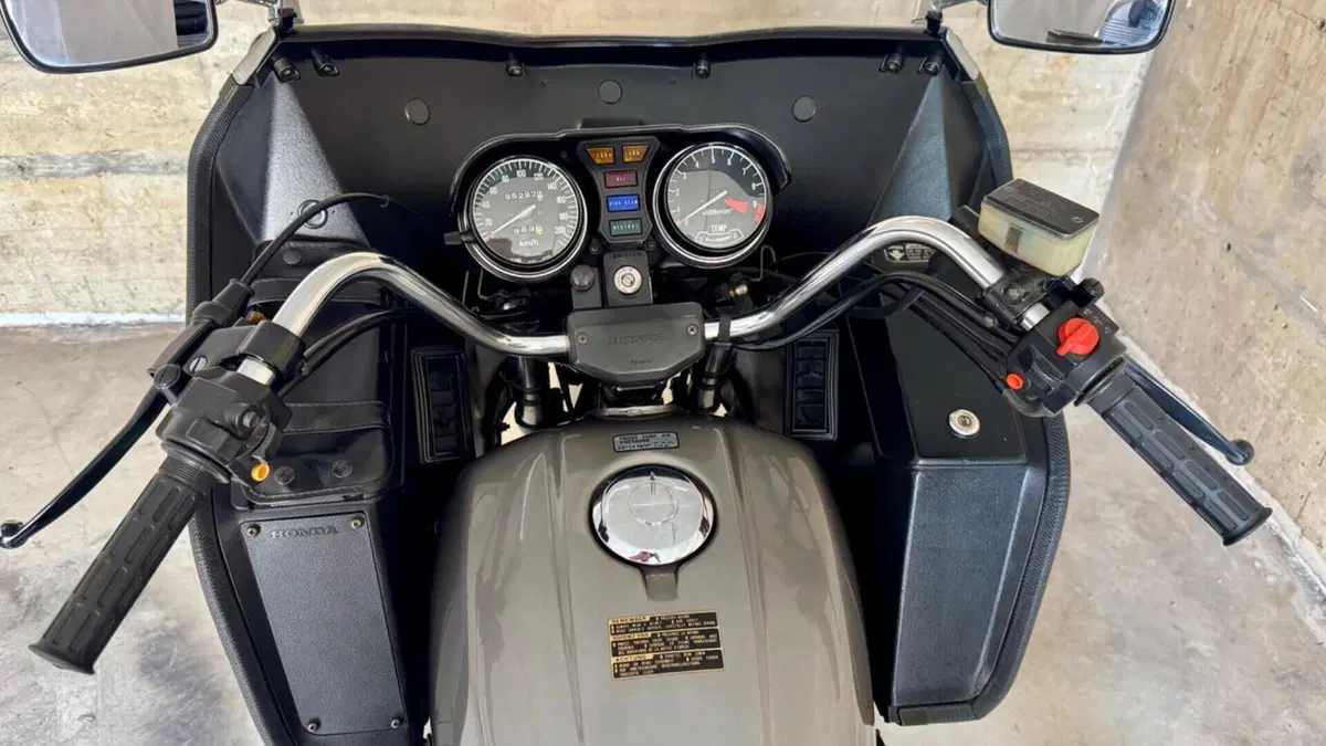 Honda   (7)