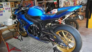 Suzuki GSX R 750 (2008 - 10)  (5)