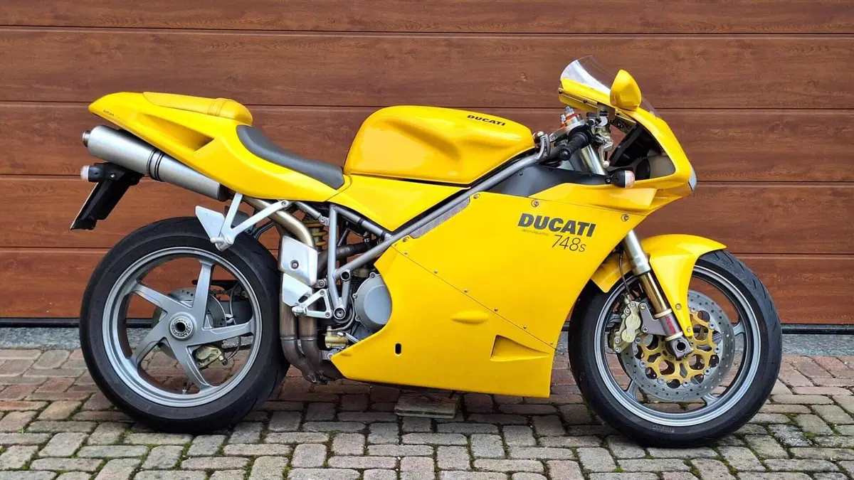 Ducati 748 S (2002 - 03)  (4)