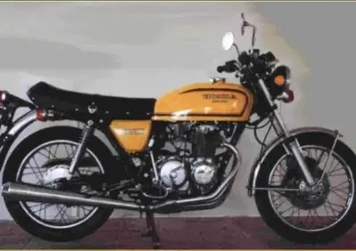 Ricambi Usati Originali Honda CB 400 Four d'Epoca - Annuncio 10079863