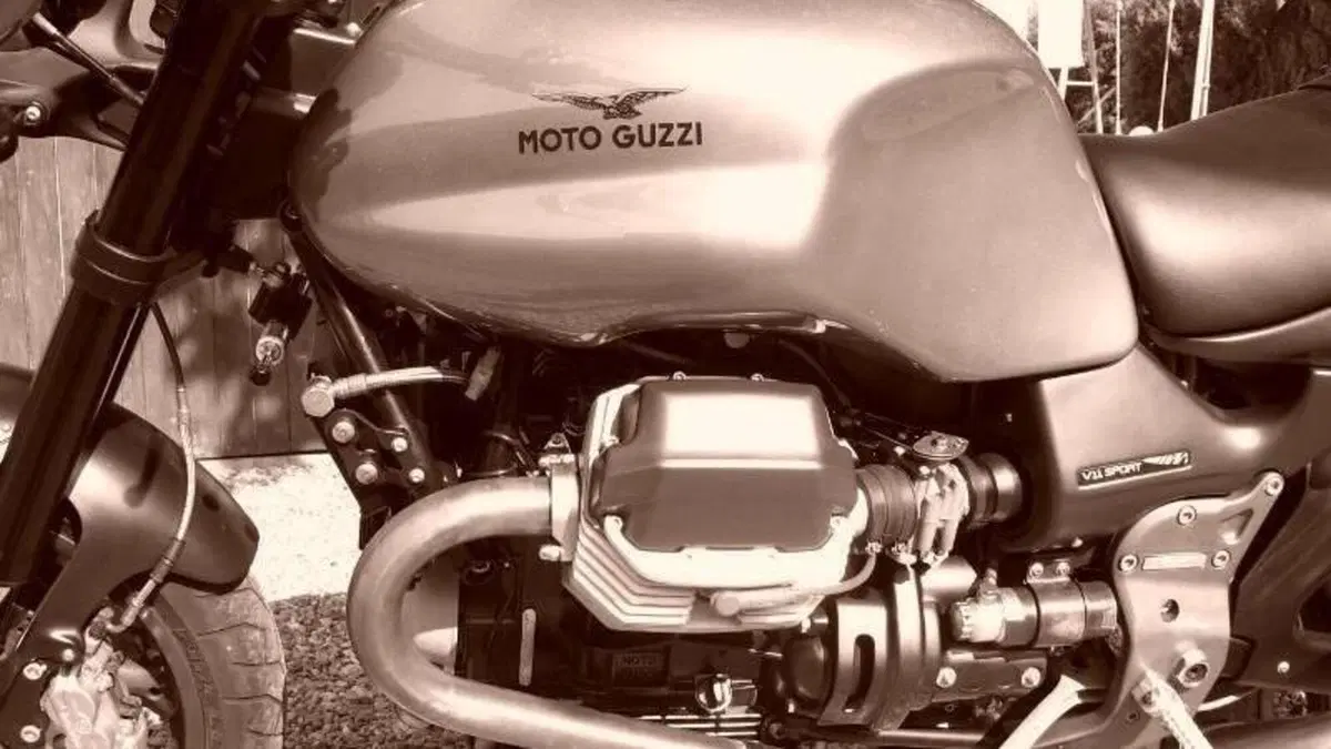 Moto Guzzi V11 Sport Ballabio (2003 - 06)  (2)
