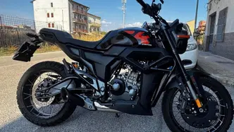 Zontes ZT125-GK (2022 - 25) usata