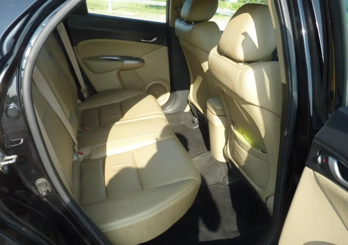 Honda Civic 2.2 i-CTDi 5p.Exclusive LH i-P DPF (8)
