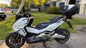 Honda Forza 750 DCT Urban (2021 - 24)  (5)