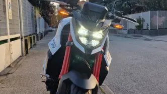 Honda CB 750 Hornet (2023 - 24) usata