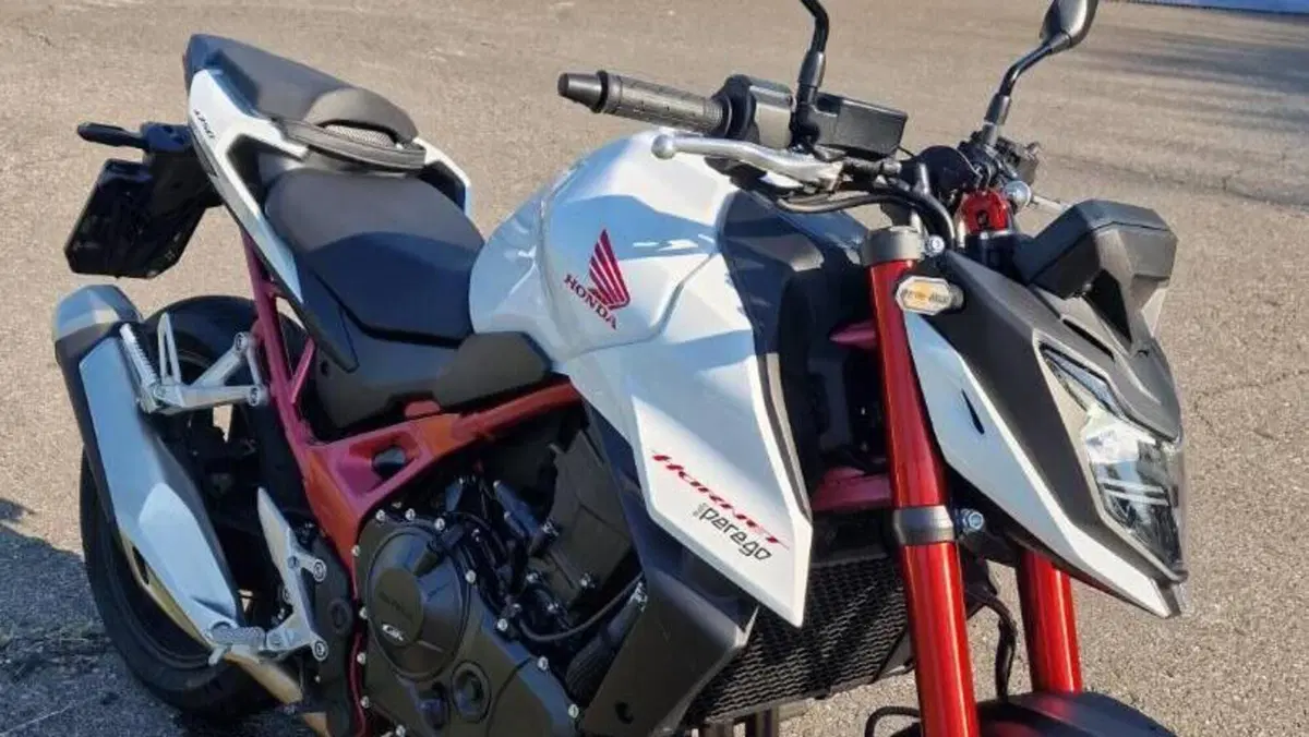 Honda CB 750 Hornet (2023 - 24)  (3)