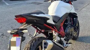 Honda CB 750 Hornet (2023 - 24)  (6)