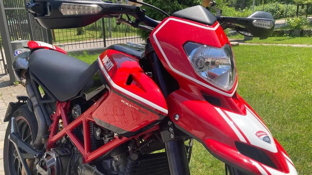 Ducati Hypermotard 1100 EVO SP (2010 - 12)  (7)