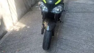 Triumph Speed Triple 1050 RS (2018 - 20)  (2)