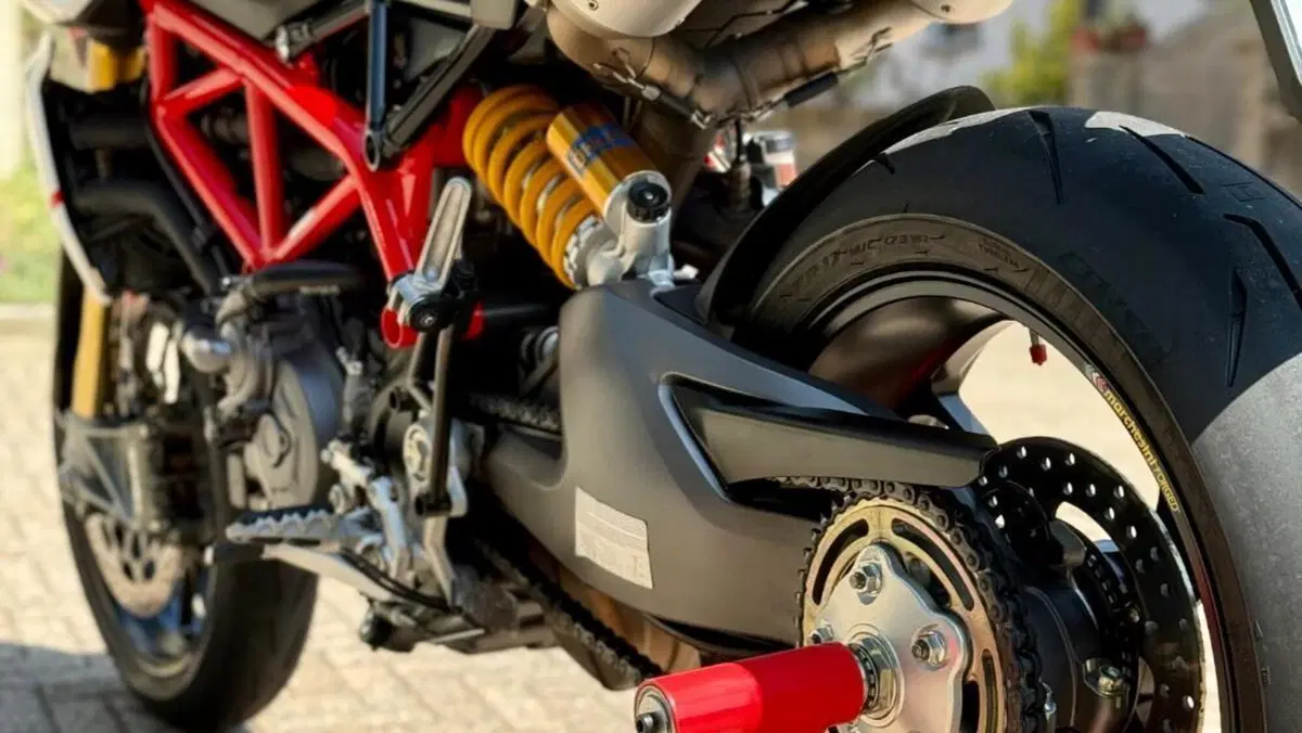 Ducati Hypermotard 950 SP (2022 - 25)  (6)