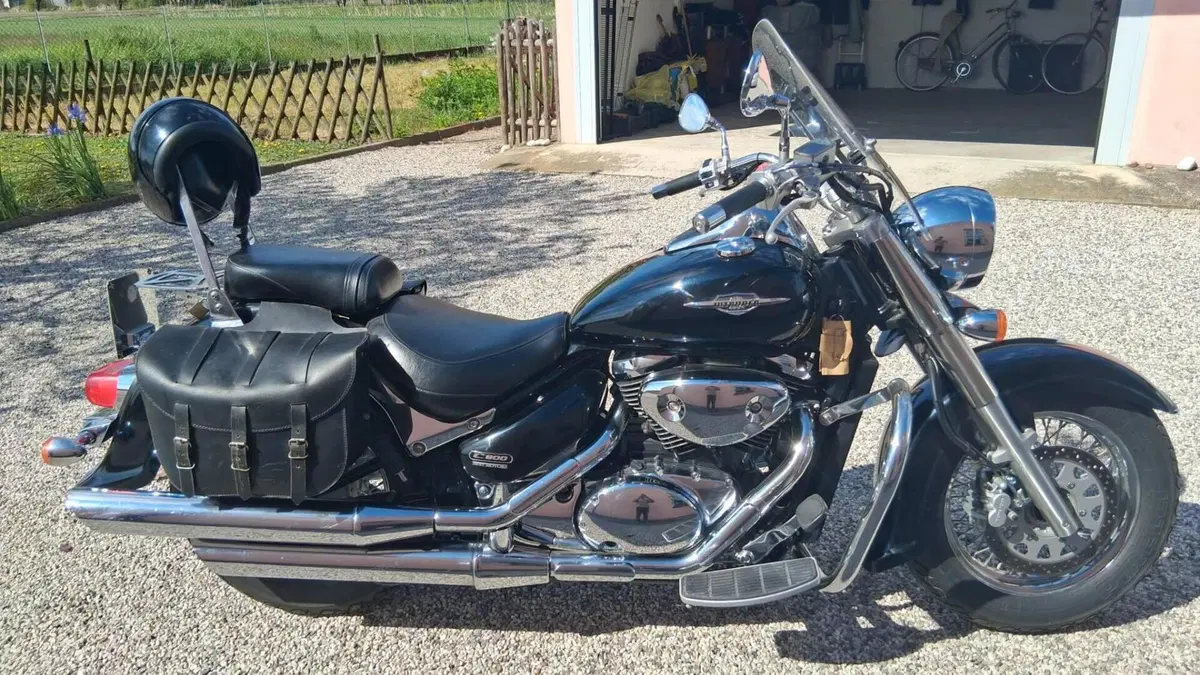 Suzuki VL 800 Intruder C (2005 - 06) 