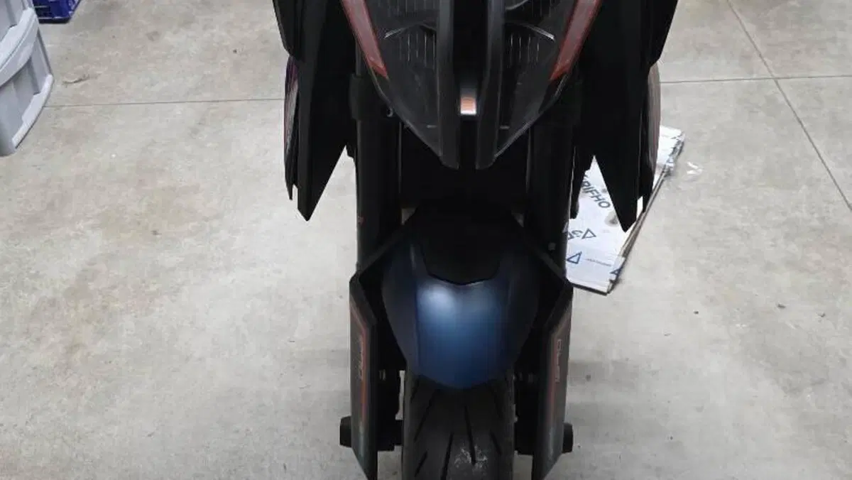 KTM 1290 Super Duke R (2022 - 23)  (7)