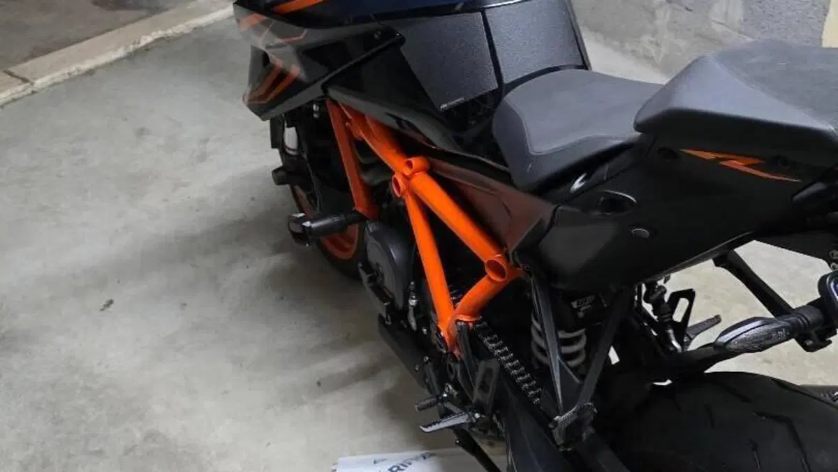 KTM 1290 Super Duke R (2022 - 23)  (10)