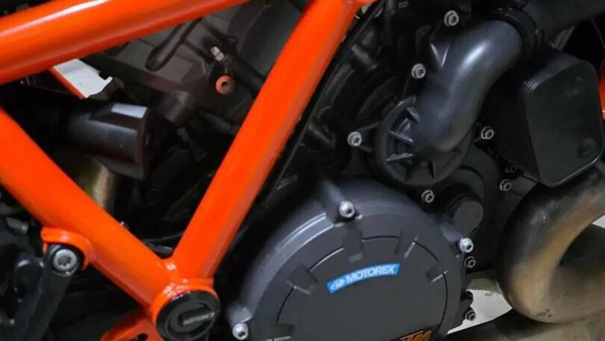 KTM 1290 Super Duke R (2022 - 23)  (13)