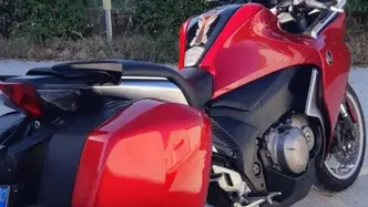 Honda VFR 1200 F ABS (2009 - 16) usata