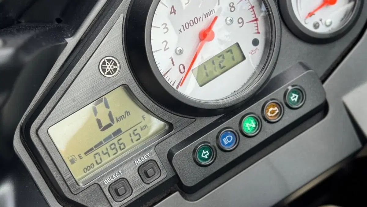 Yamaha TDM 900 (2002 - 14)  (3)