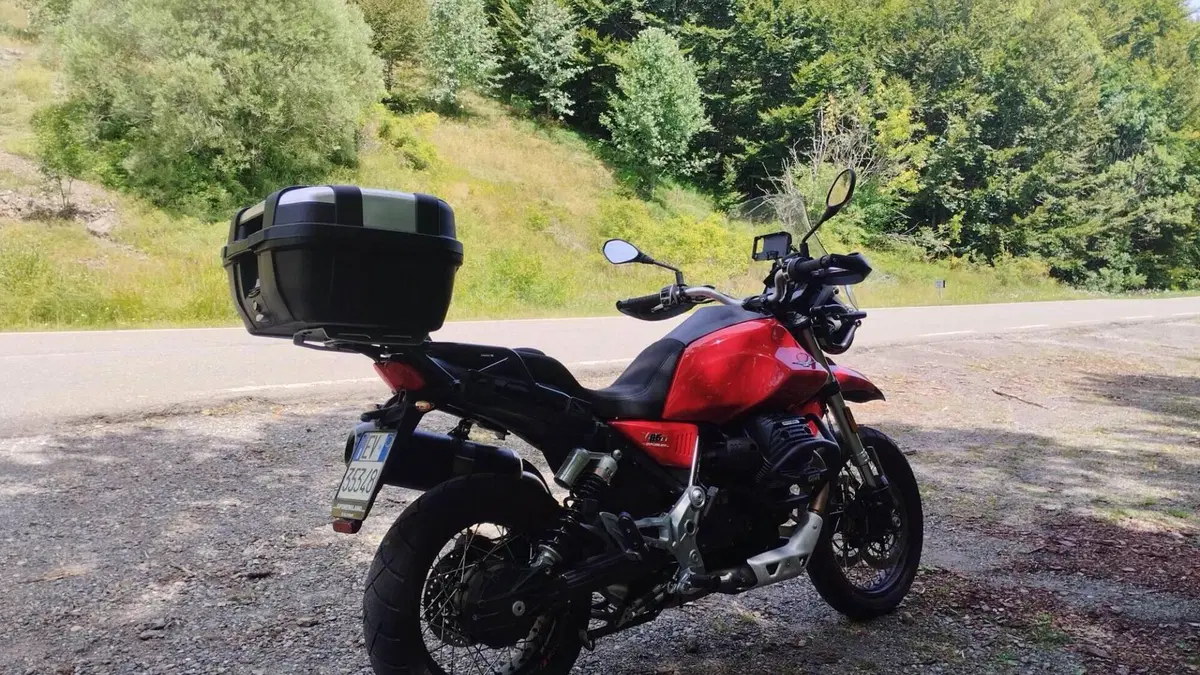 Moto Guzzi V85 TT (2019 - 20)  (4)