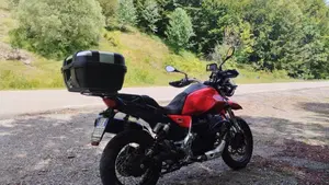 Moto Guzzi V85 TT (2019 - 20)  (4)