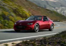 Mazda MX-5, la quinta generazione guarda agli elettroni (senza ingrassare): nel futuro del brand c'è anche una supercar