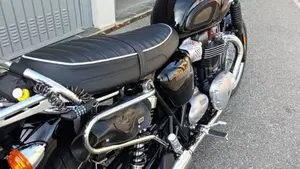 Triumph Bonneville T100 (2017 - 20)  (4)