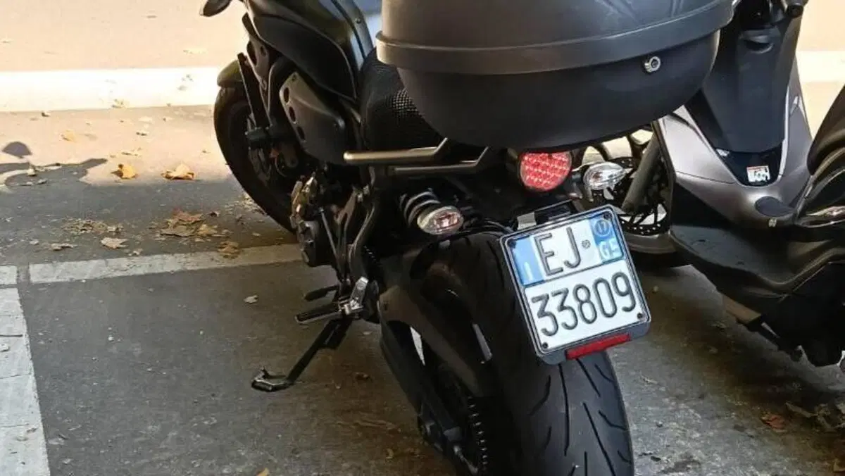 Yamaha XSR 700 ABS (2016 - 20)  (3)