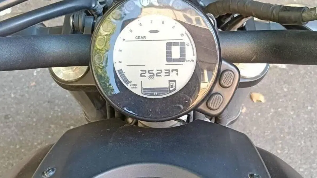 Yamaha XSR 700 ABS (2016 - 20)  (4)