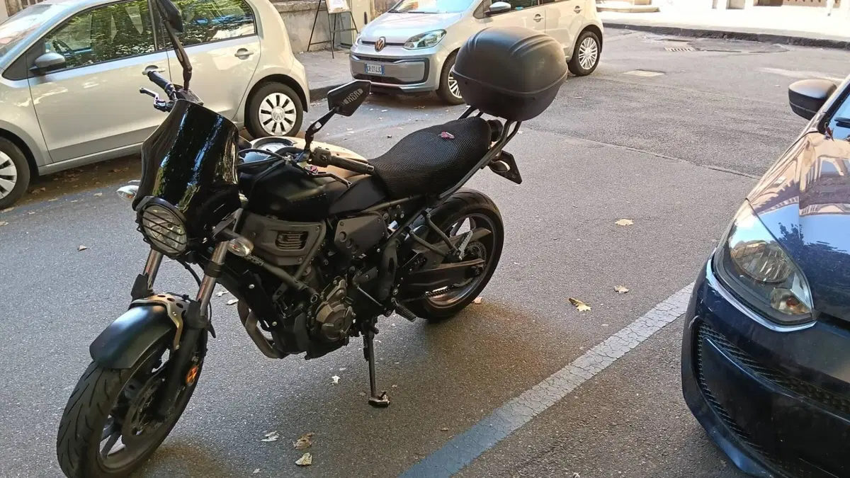 Yamaha XSR 700 ABS (2016 - 20)  (6)