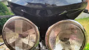 Triumph Speed Triple 955 (2002 - 04)  (2)