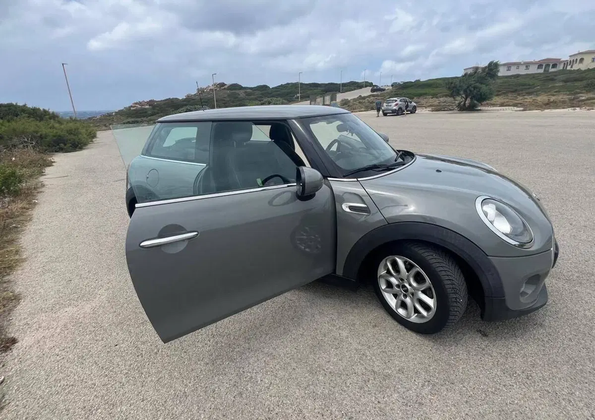 MINI Mini 1.5 Cooper (3)