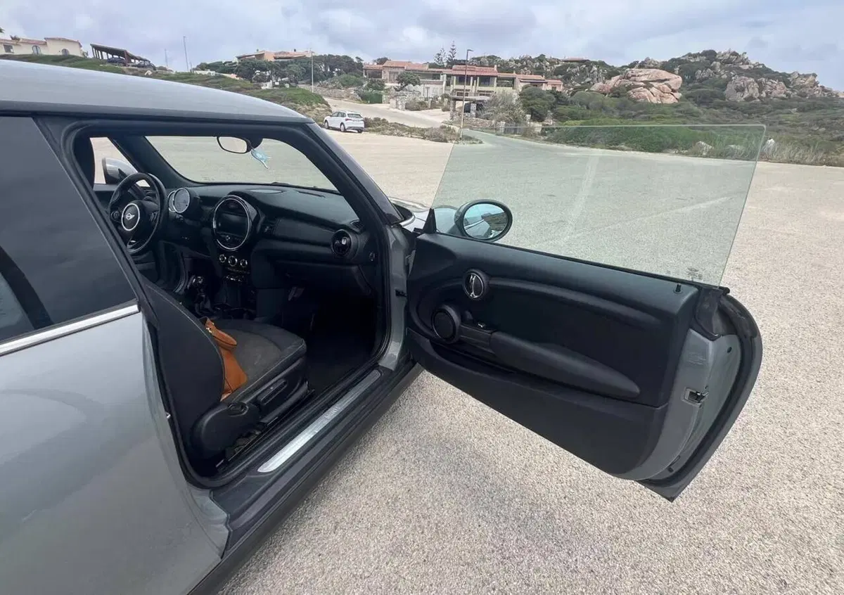 MINI Mini 1.5 Cooper (4)