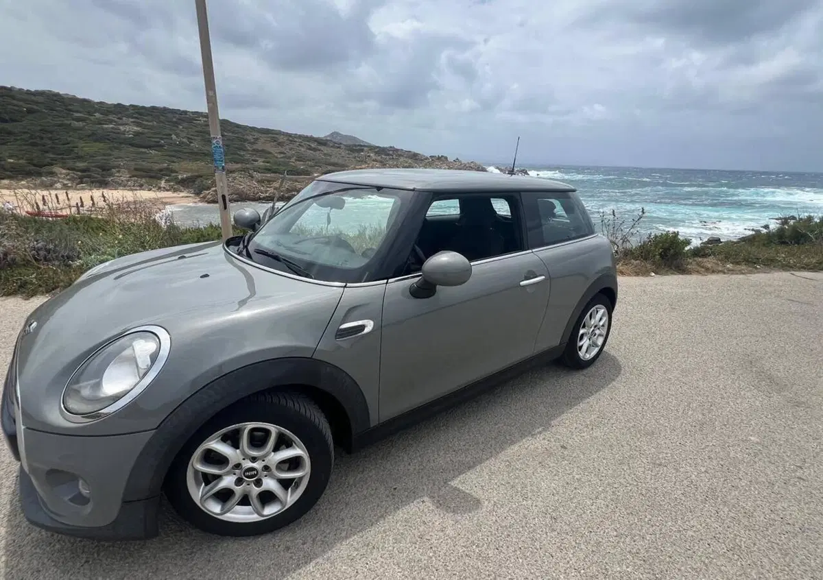 MINI Mini 1.5 Cooper (8)
