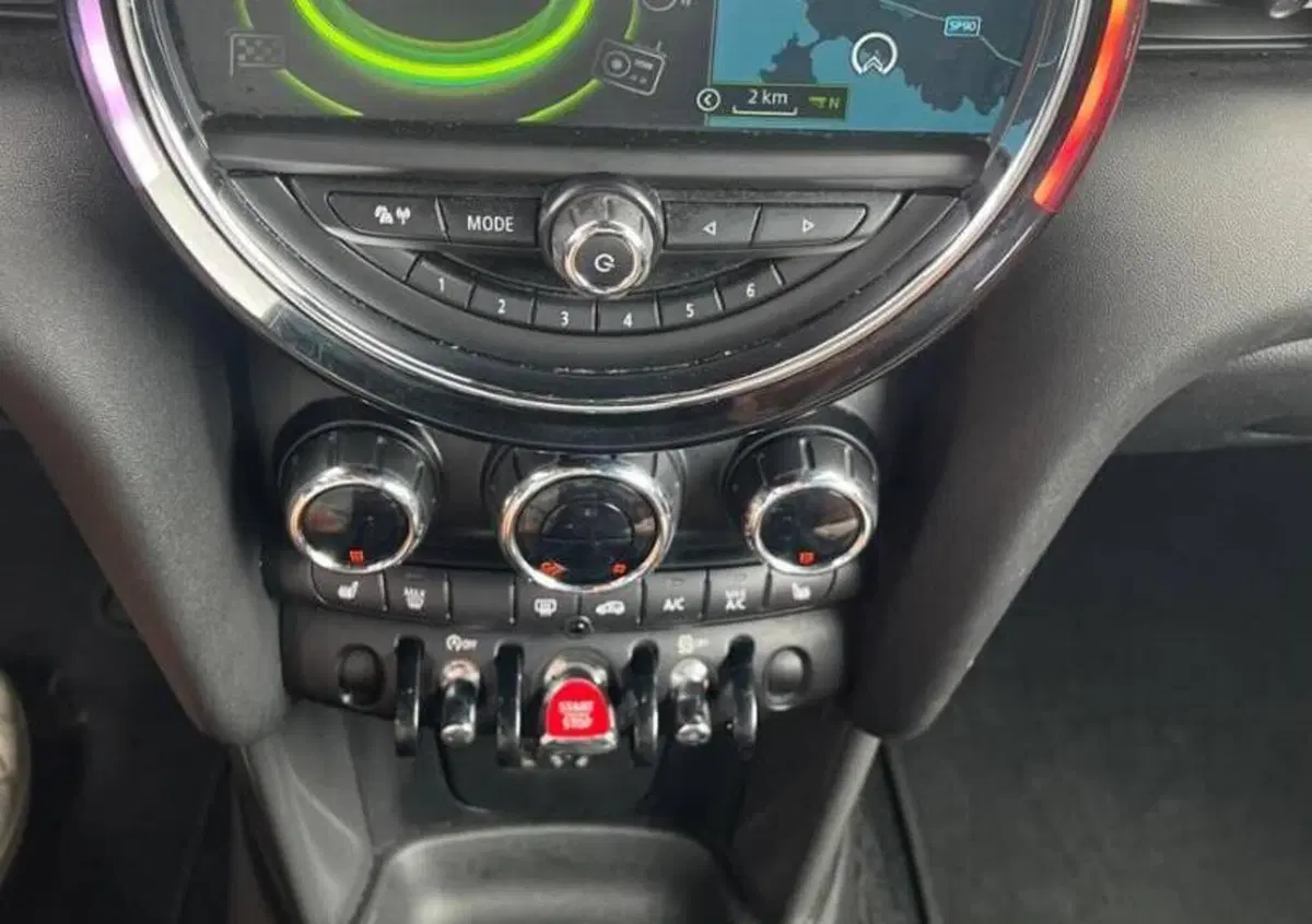 MINI Mini 1.5 Cooper (13)