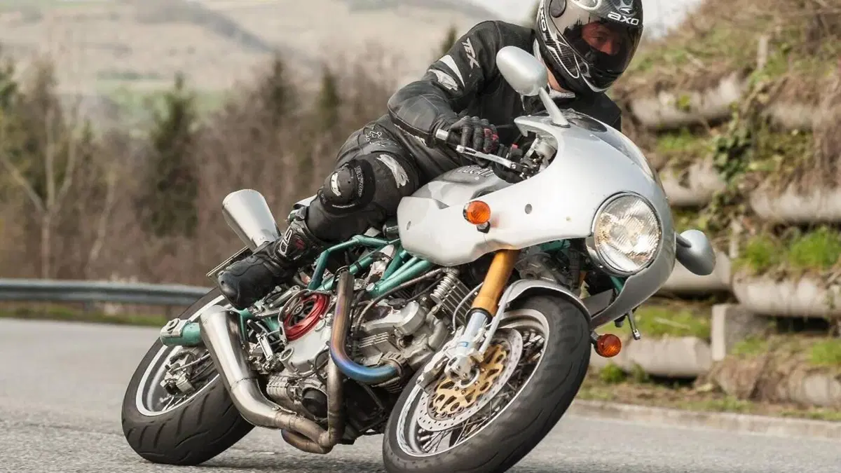 Ducati Sportclassic PaulSmart1000LE  (11)