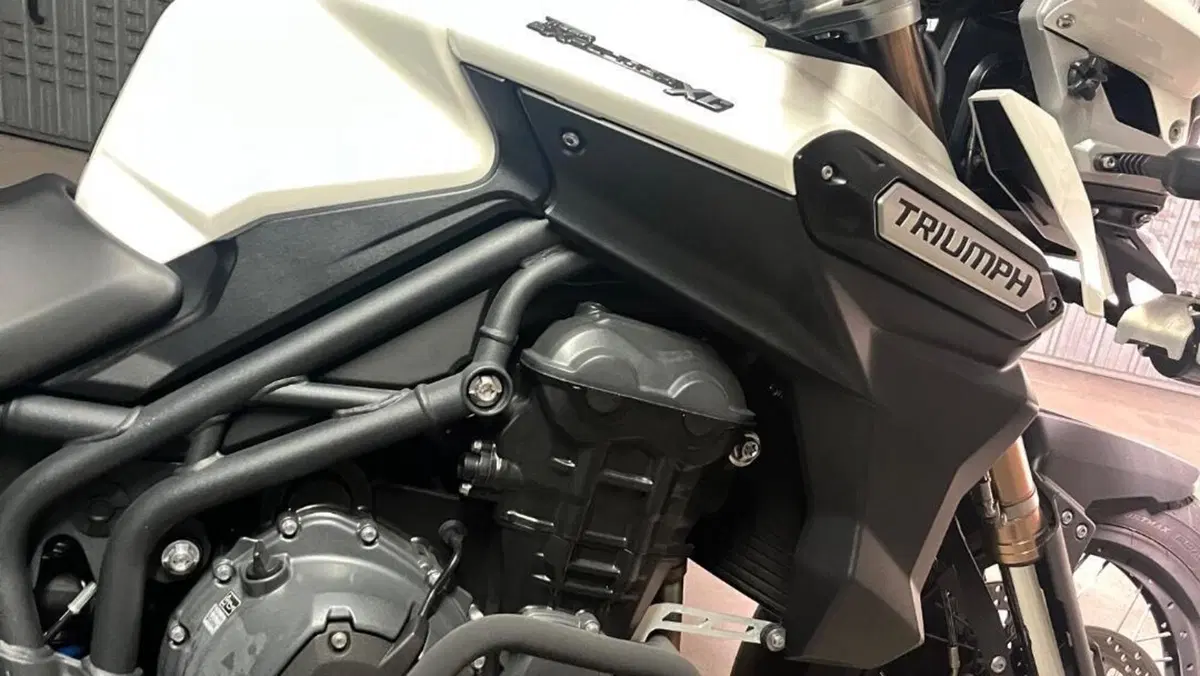 Triumph Tiger Explorer XC 1215 ABS (2011 - 16)  (2)