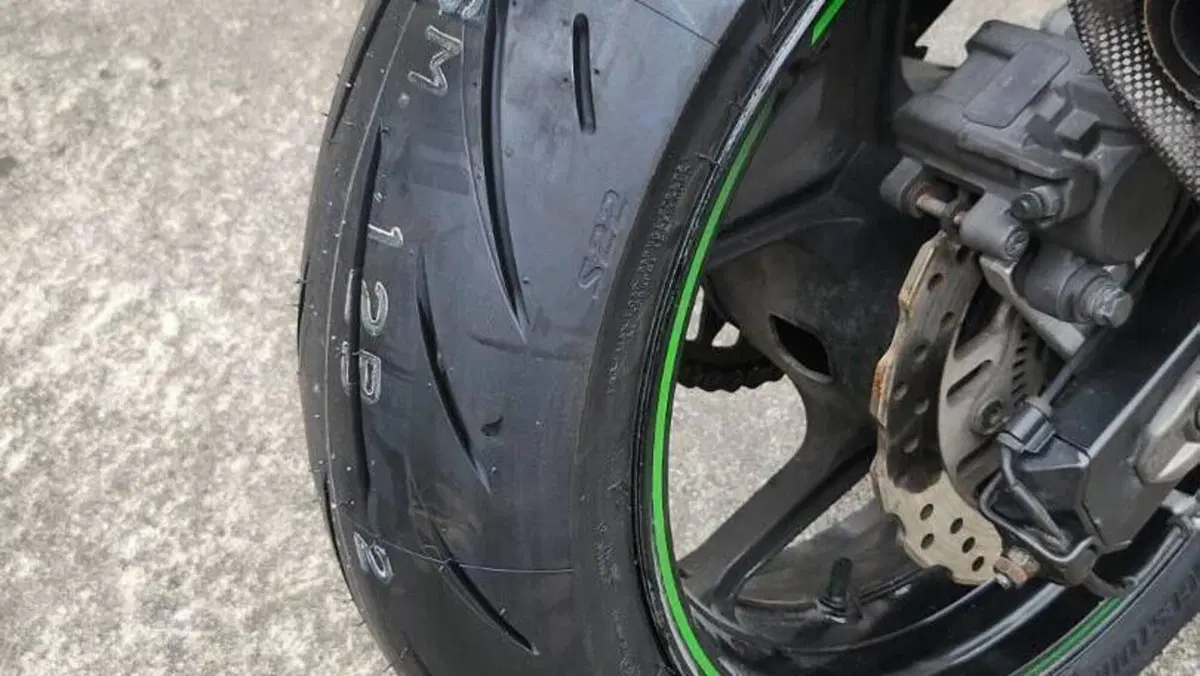 Kawasaki Z 800 Performance ABS (2013)  (4)