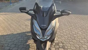 Honda Forza 350 (2022 - 24)  (4)