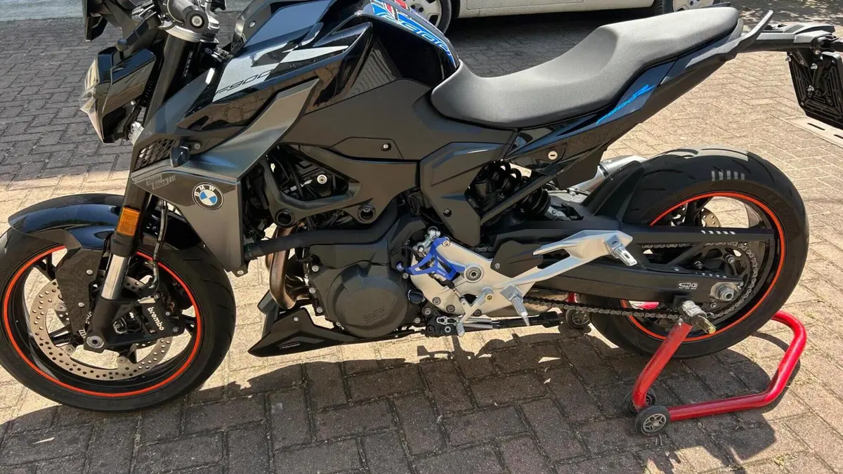 Bmw F 900 R (2025 - 27)  (2)