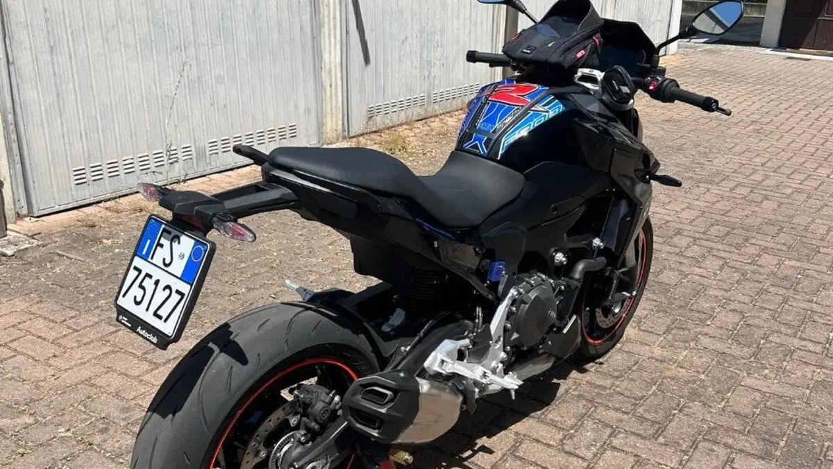 Bmw F 900 R (2025 - 27)  (7)