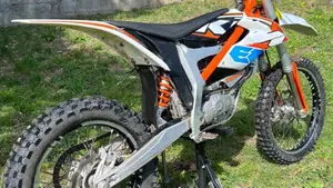 KTM Freeride E-SX (2014 - 17)  (2)