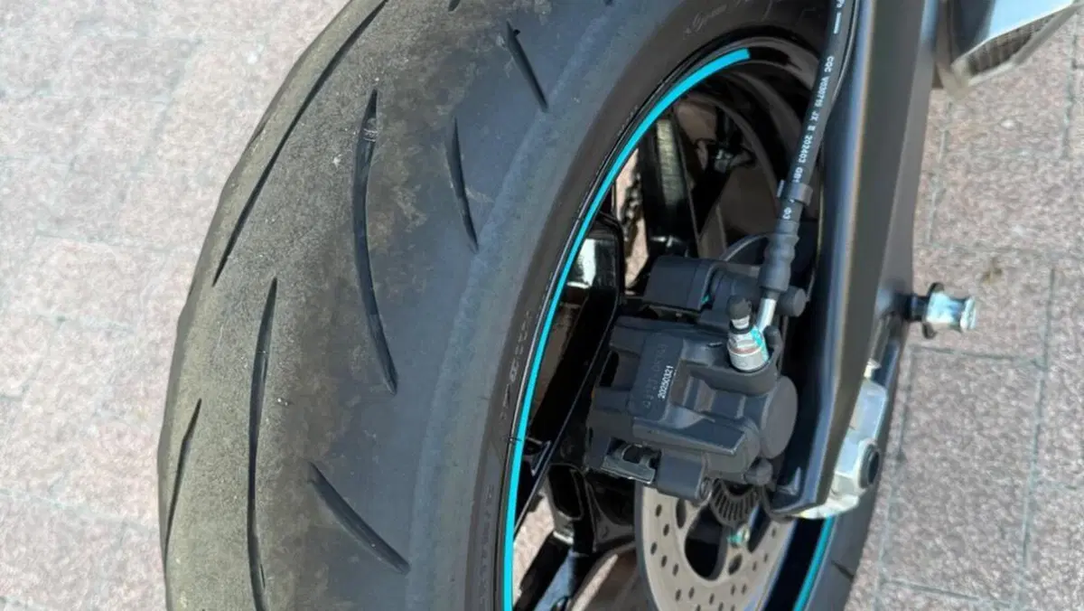 CFMOTO 675NK (2025 - 26)  (10)