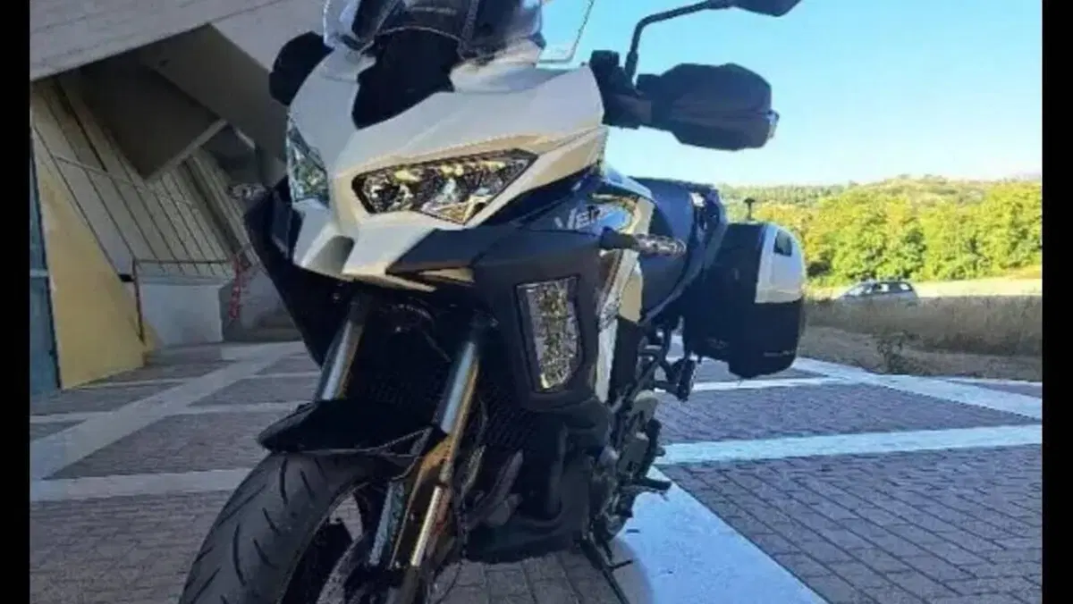 Kawasaki Versys 1100 SE Tourer (2025 - 26)  (3)