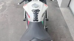 Aprilia RSV4 R (2009 - 12)  (20)