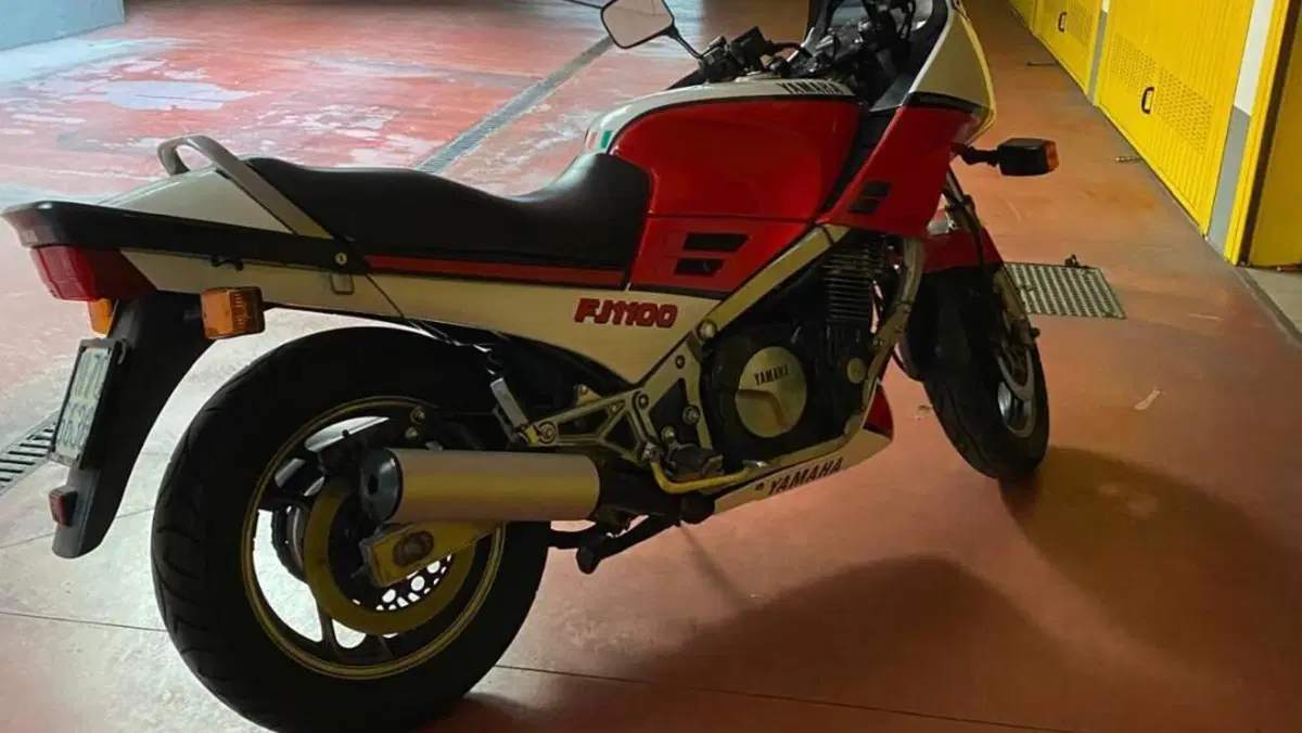 Yamaha   (6)