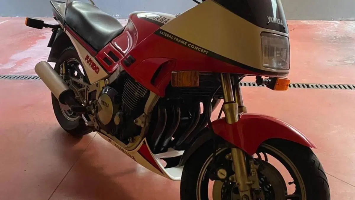Yamaha   (7)