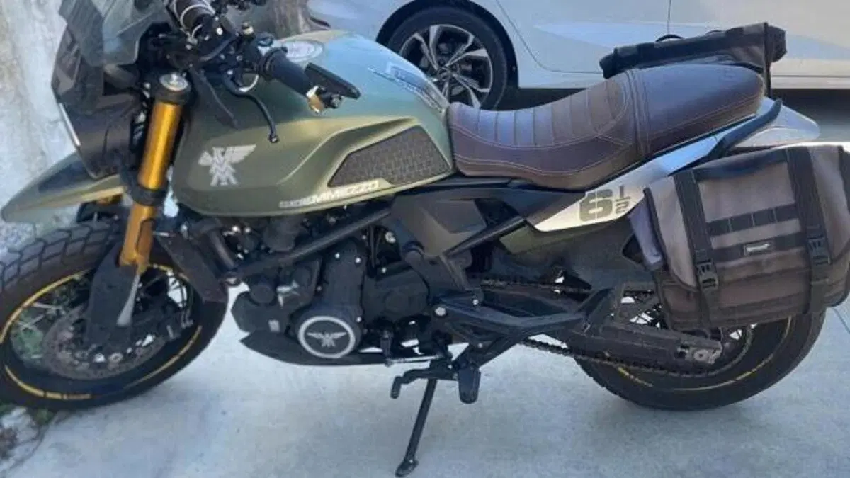 Moto Morini SEIEMMEZZO SCR (2022 - 26)  (4)
